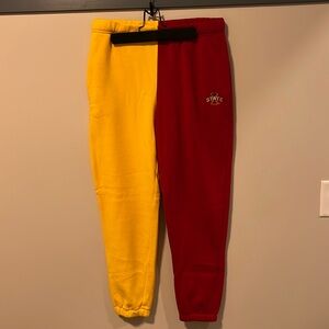 NWT Iowa State Cyclones red and yellow sweatpants size Large